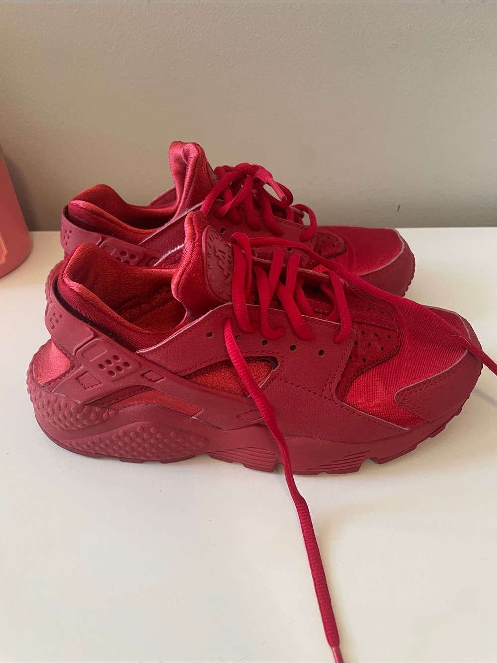 Nike Wmns Air Huarache Run 'All Red'/'Triple Red' - Picture 5 of 9